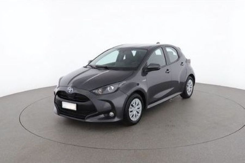 TOYOTA Yaris 1.0 5 porte Active